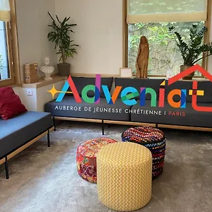 Hostal Adveniat, París